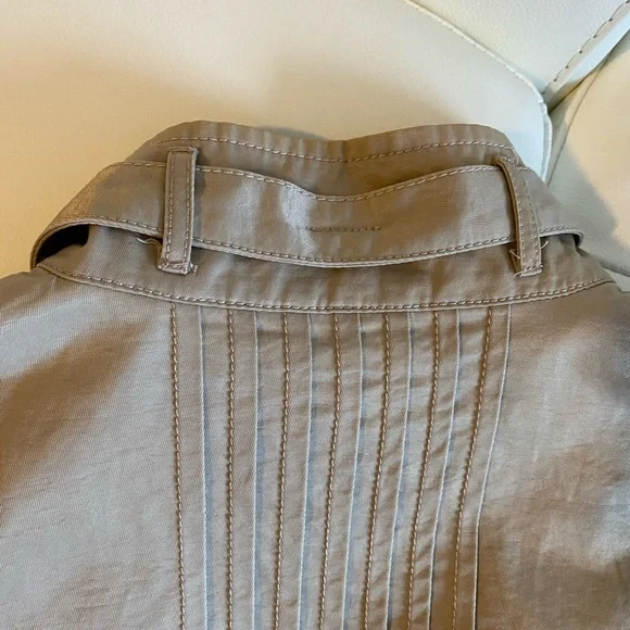 Short Sleeve Jacket. - Picture 13 of 15